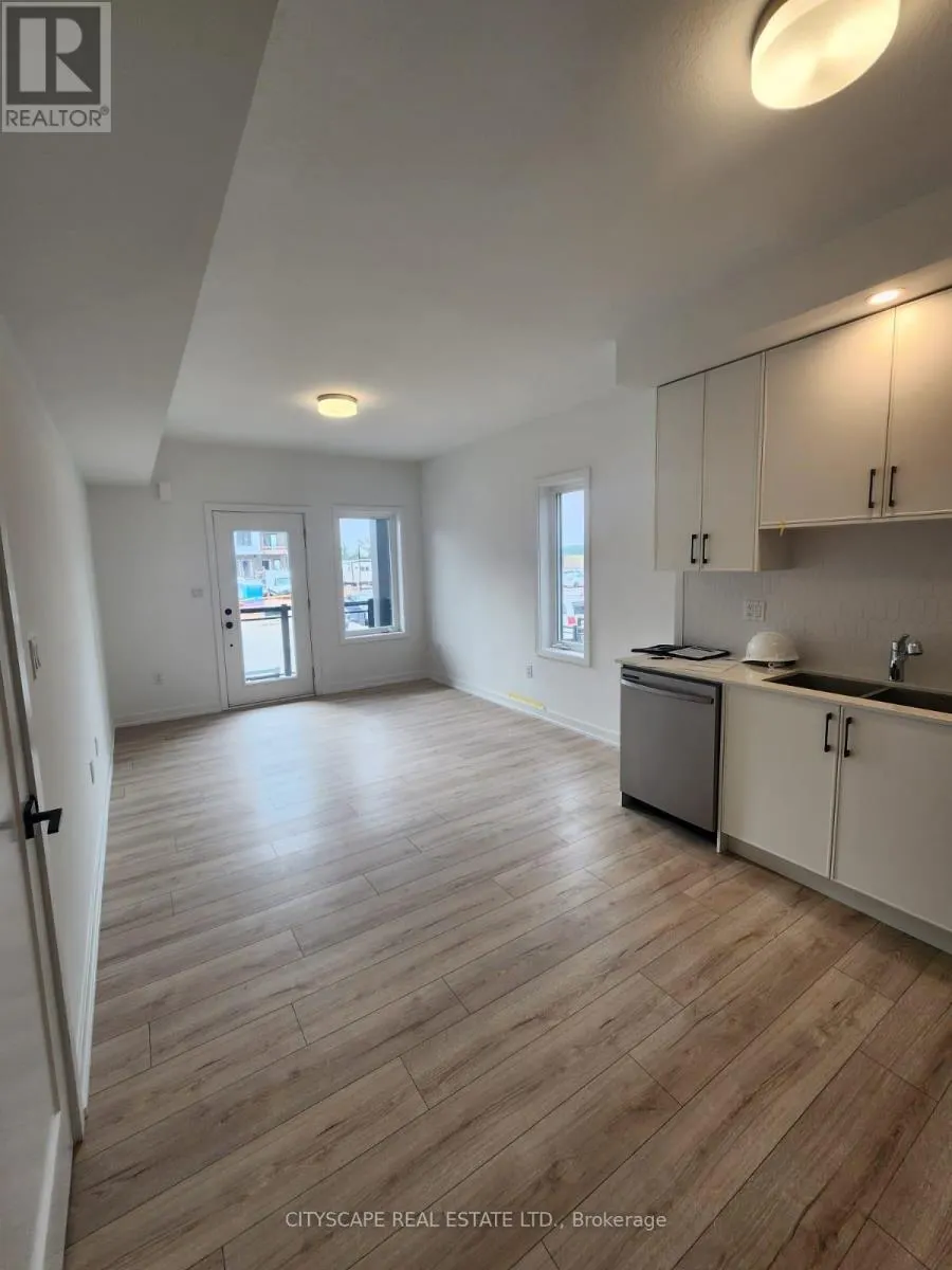 70 - 940 ST DAVID STREET N