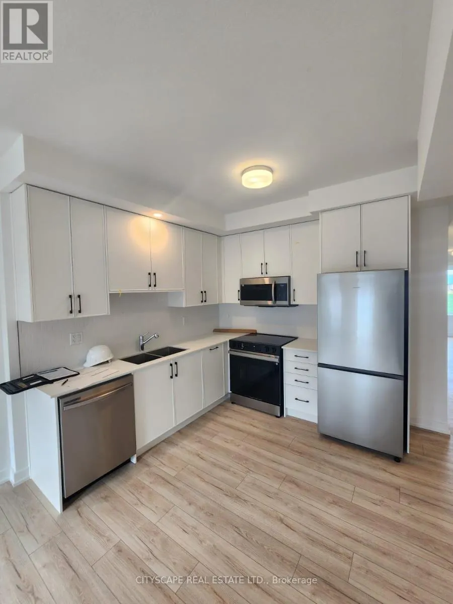 70 - 940 ST DAVID STREET N