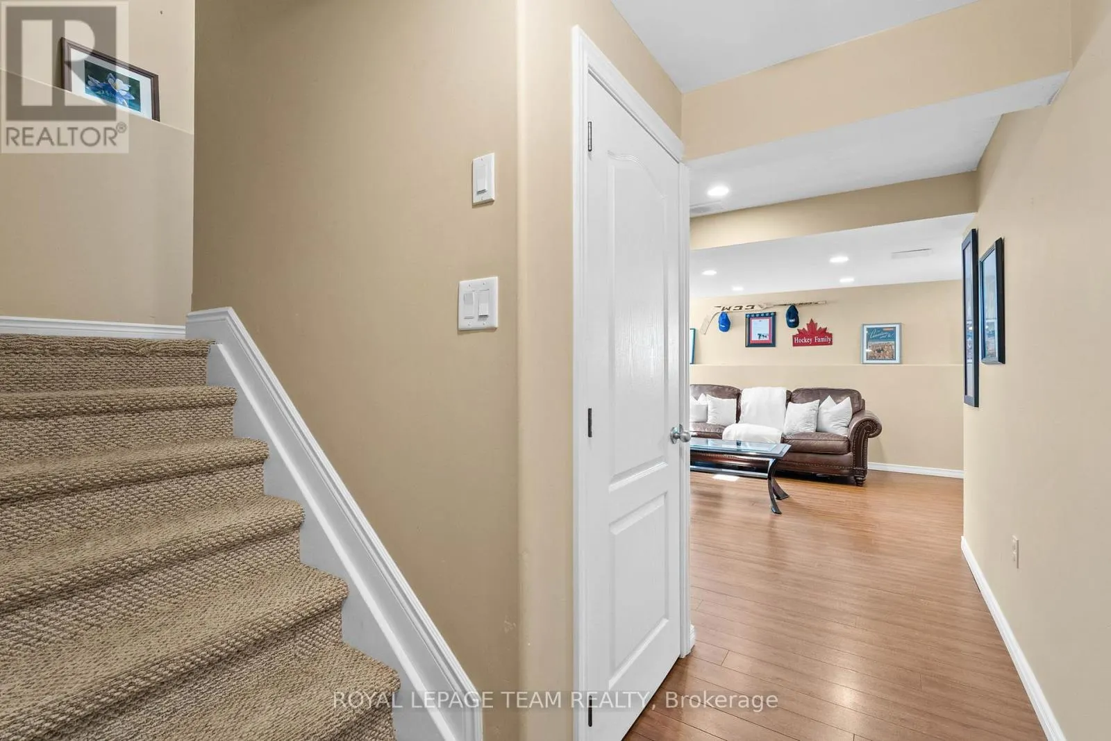 221 SANTIAGO STREET