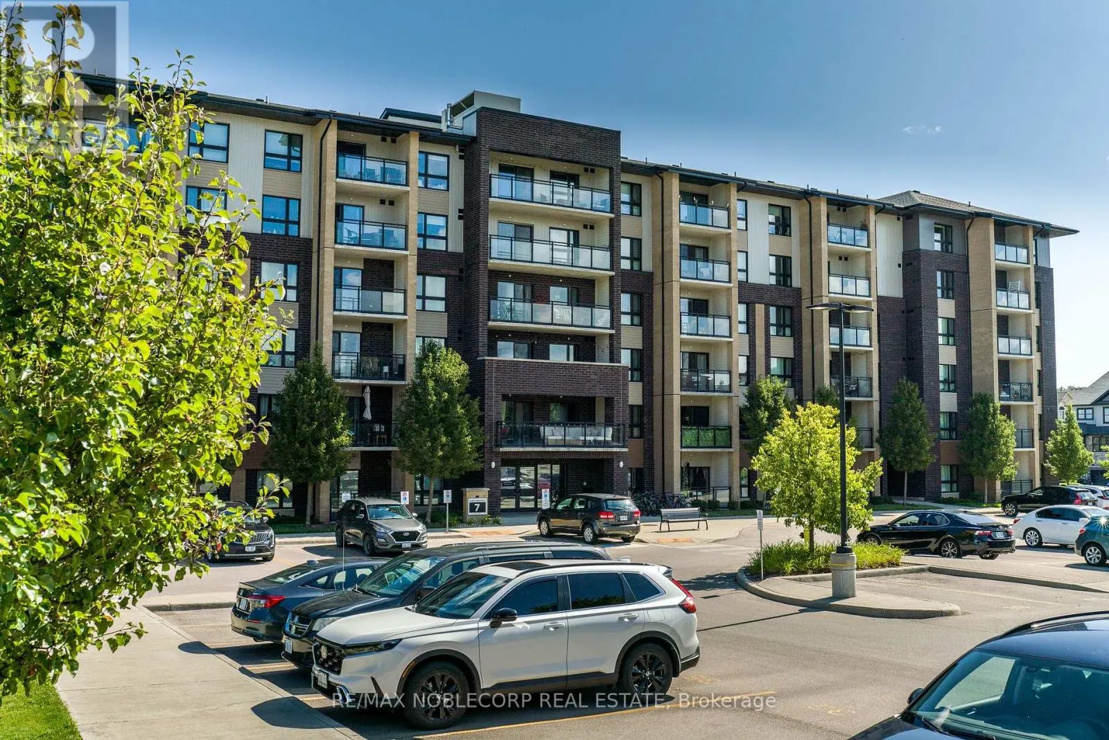504 - 7 KAY CRESCENT