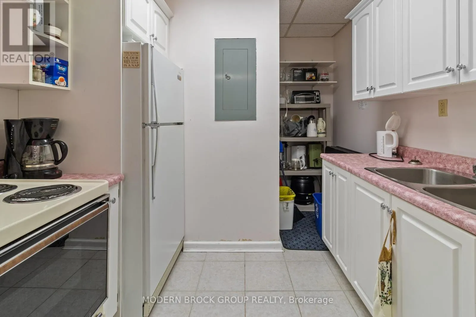 608 - 235 WATER STREET
