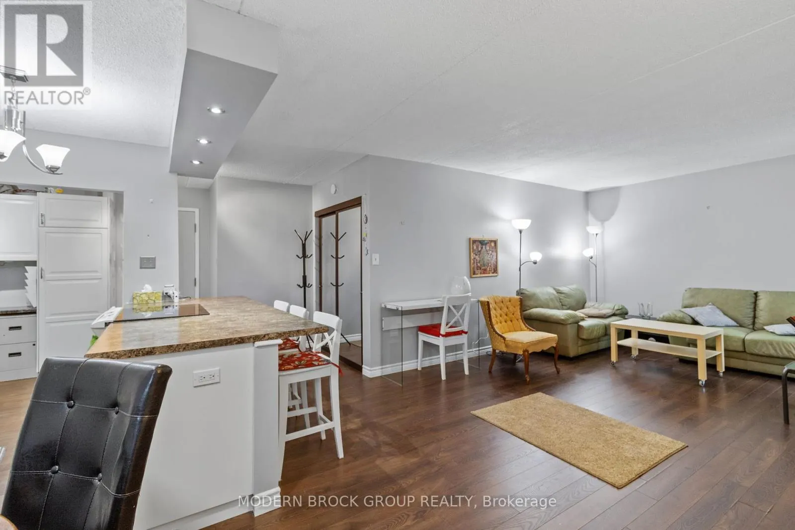 608 - 235 WATER STREET
