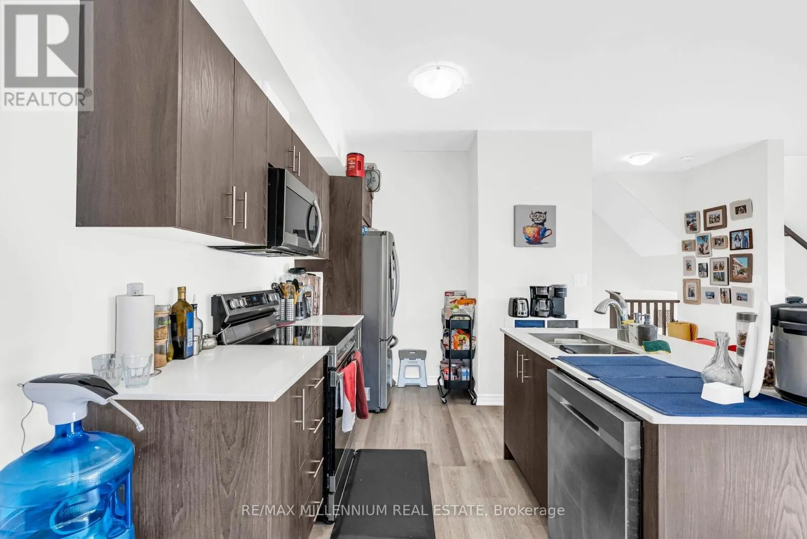 63 - 124 COMPASS TRAIL