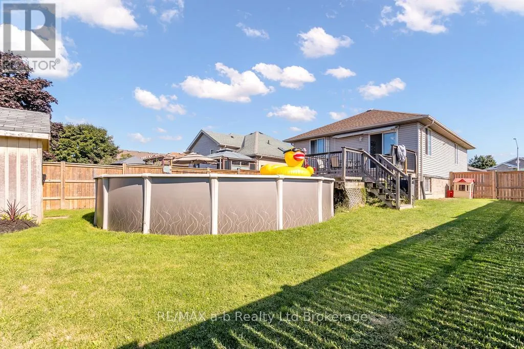 72 PONSFORD PLACE
