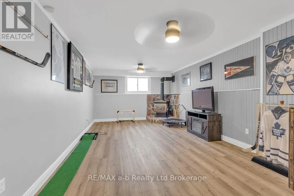 72 PONSFORD PLACE