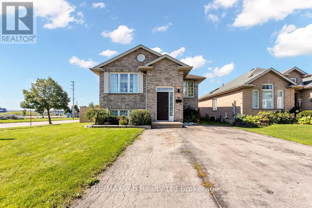 72 PONSFORD PLACE