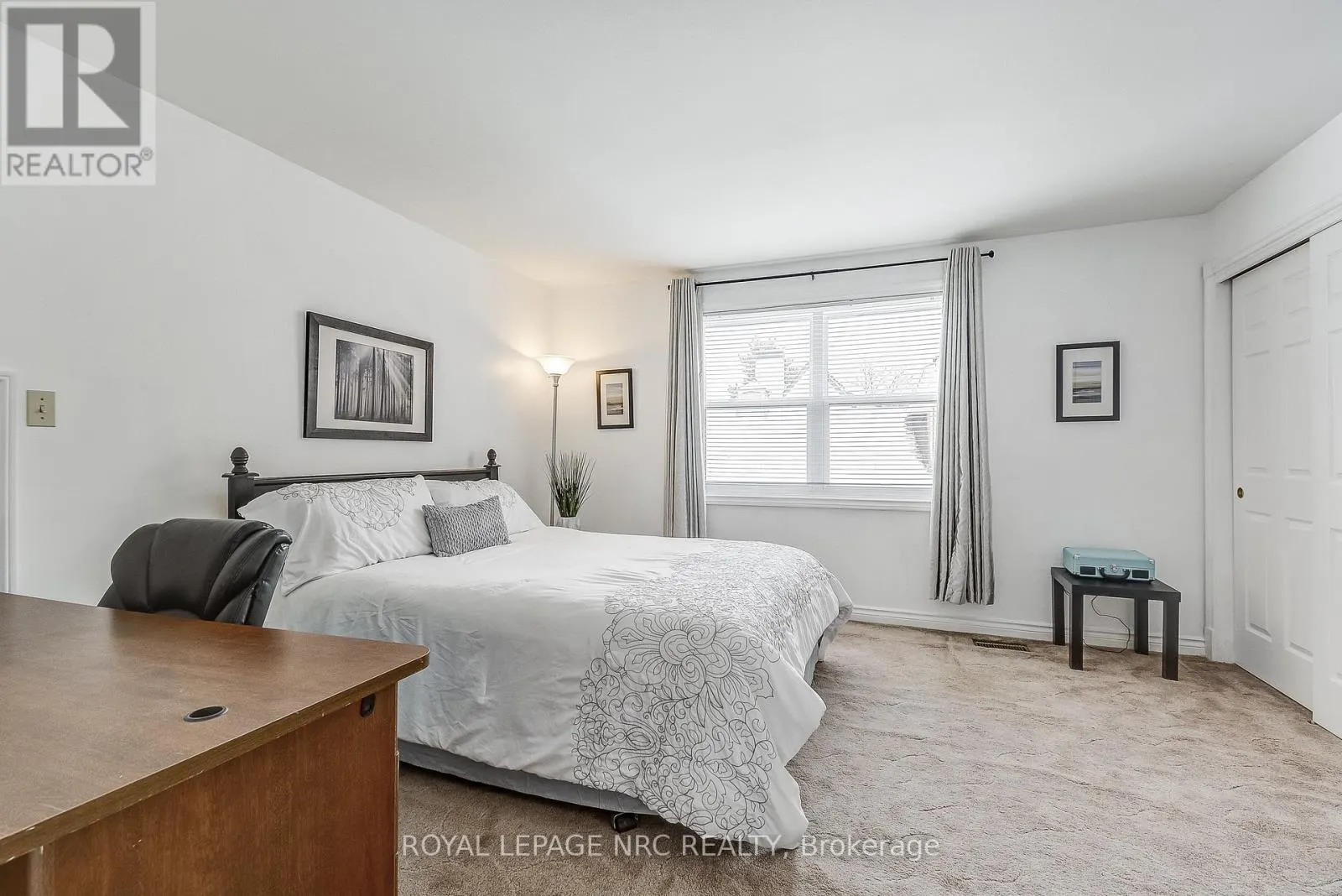 32 THE PROMENADE ROAD