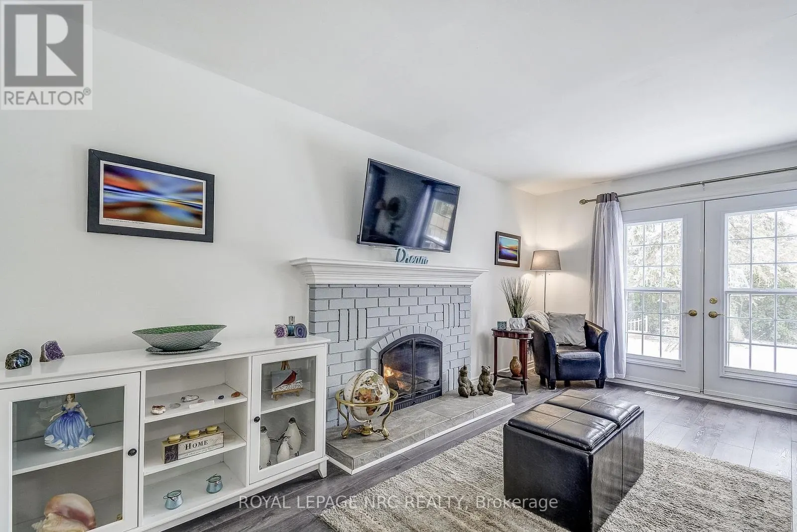 32 THE PROMENADE ROAD