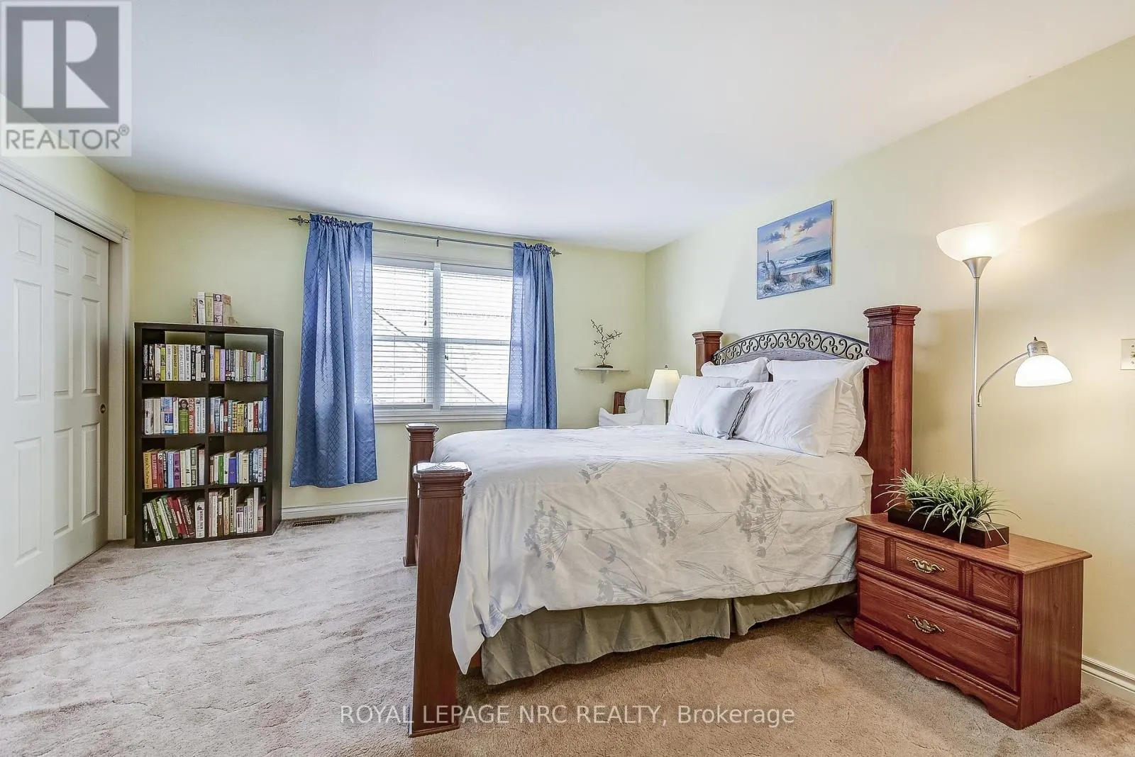 32 THE PROMENADE ROAD