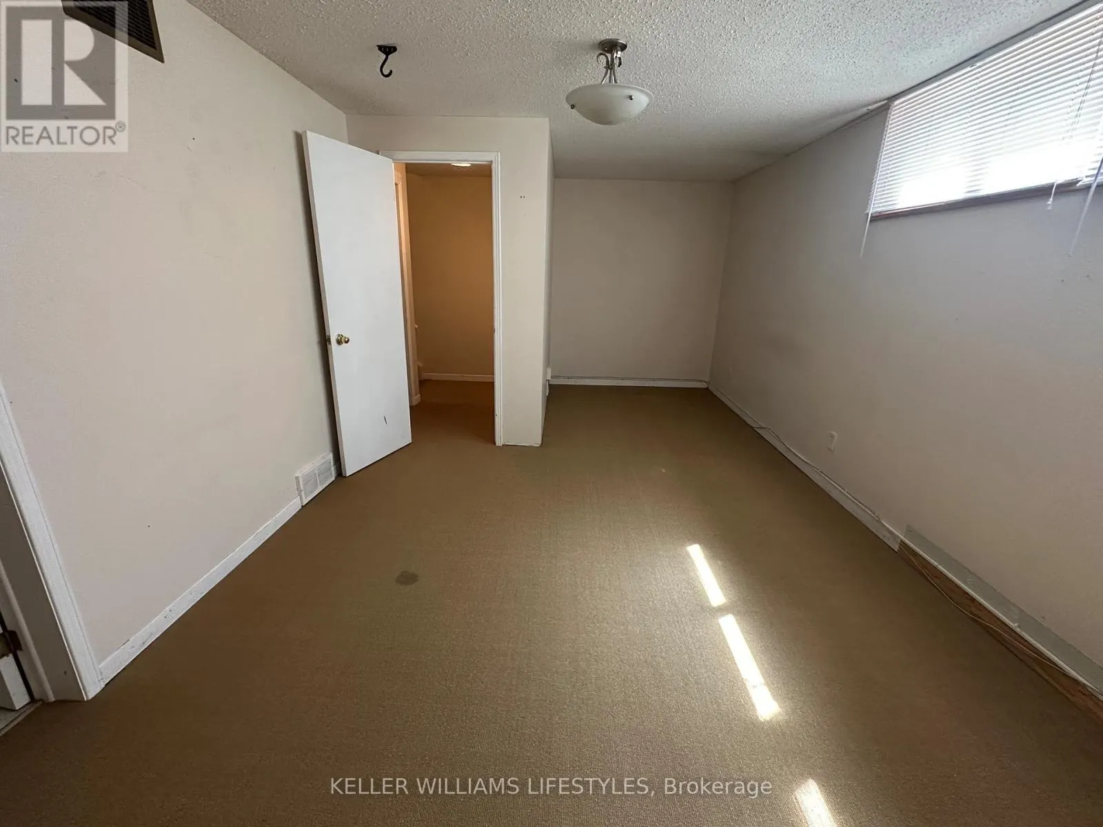 26 - 89 HIGHVIEW AVENUE E, #26