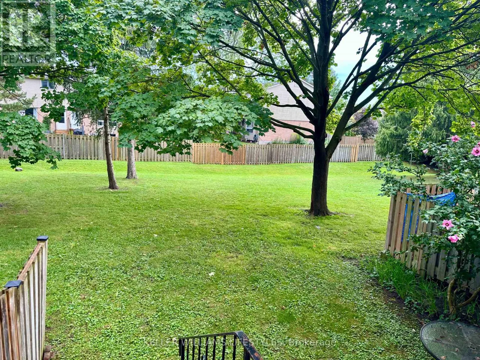 26 - 89 HIGHVIEW AVENUE E, #26