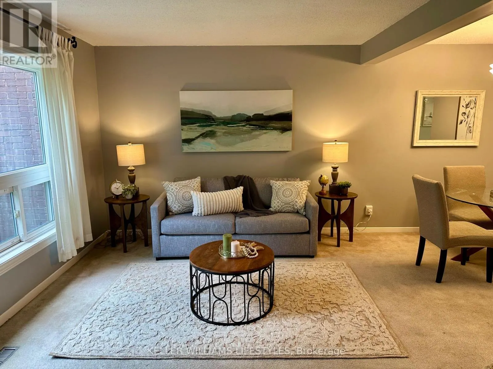 26 - 89 HIGHVIEW AVENUE E, #26