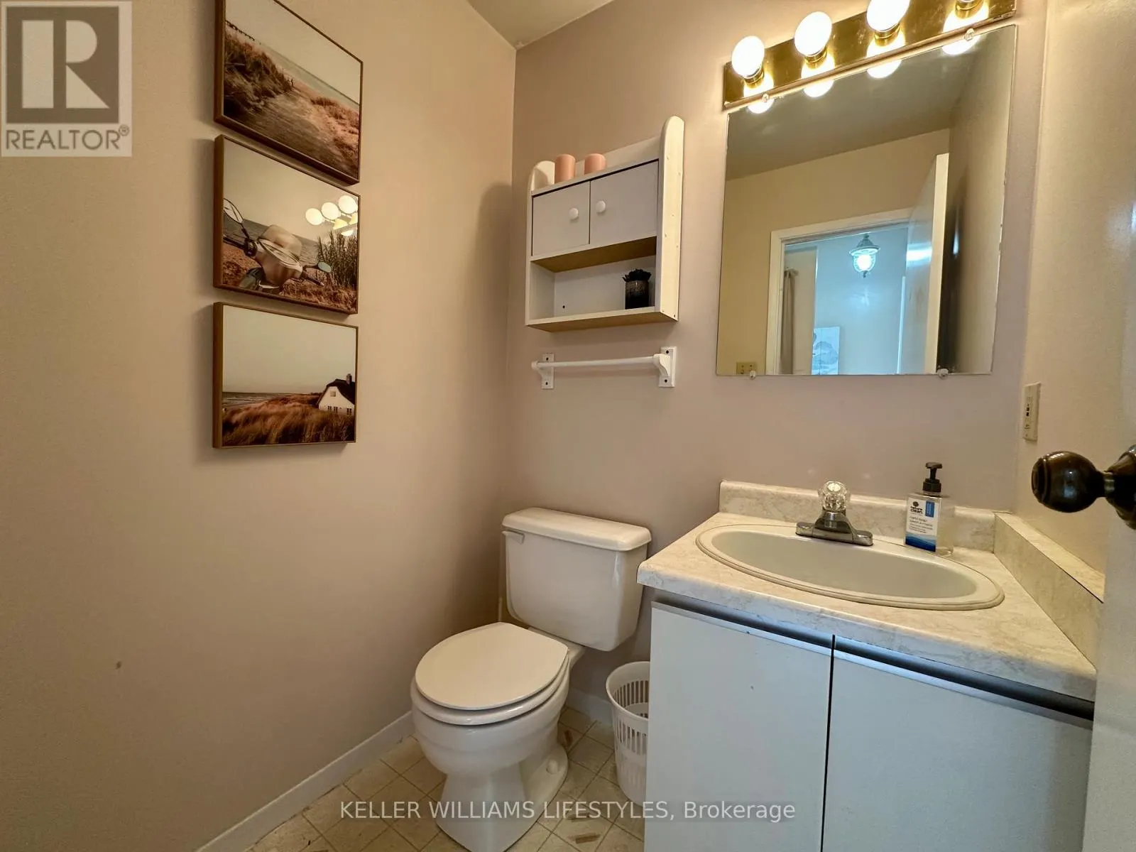 26 - 89 HIGHVIEW AVENUE E, #26