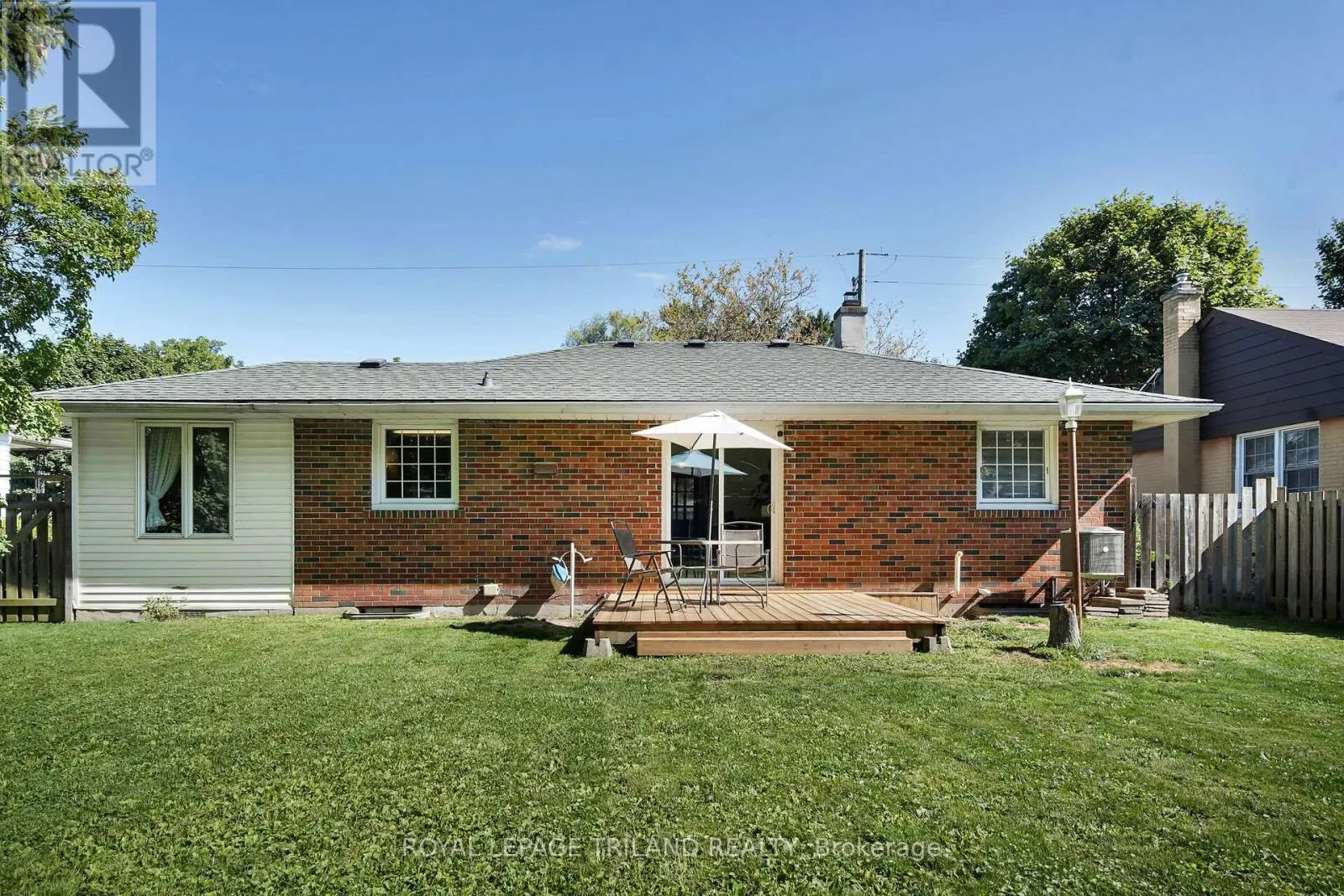 61 CHURCHILL CRESCENT