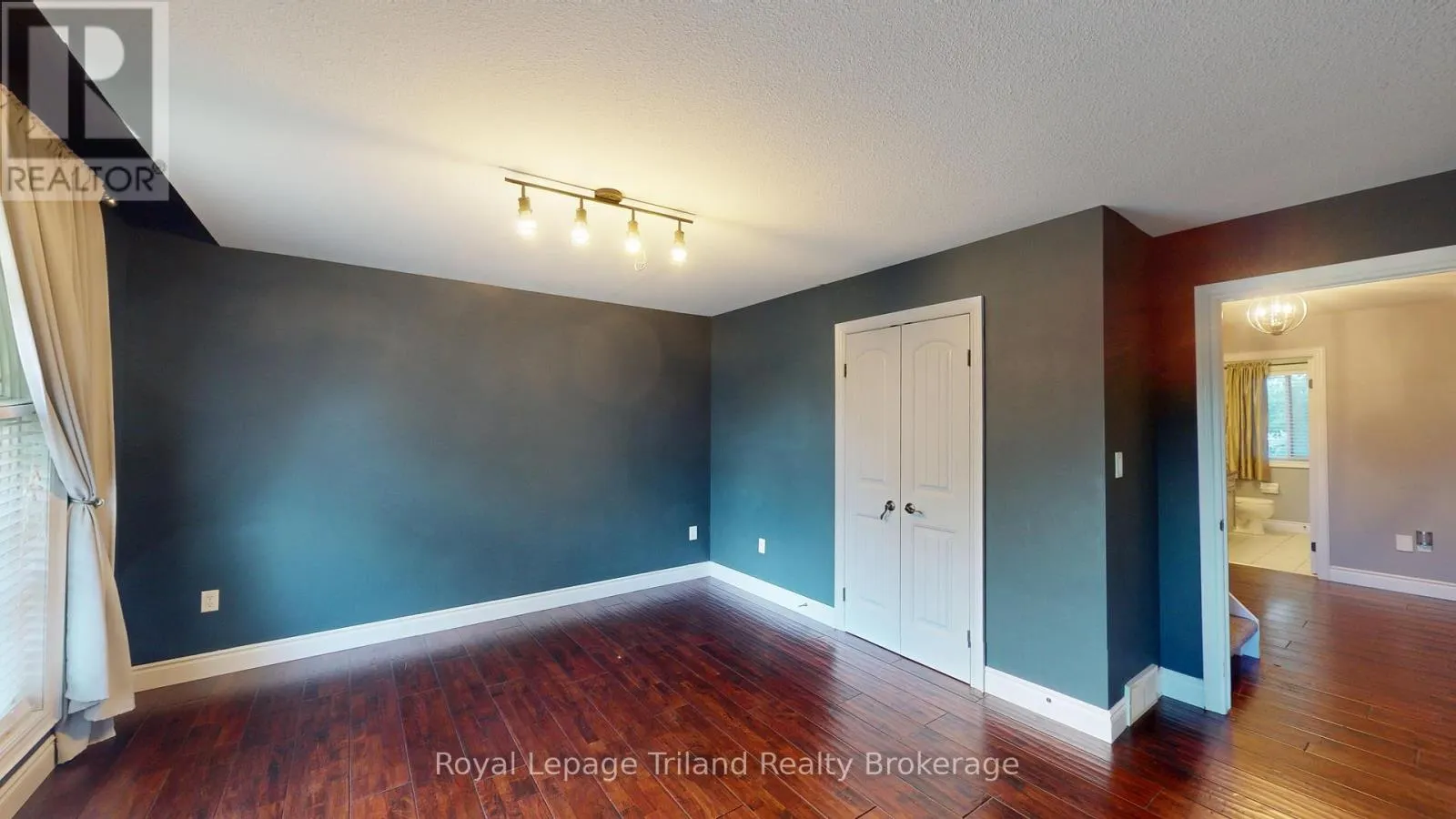 107 FORESTWAY TRAIL