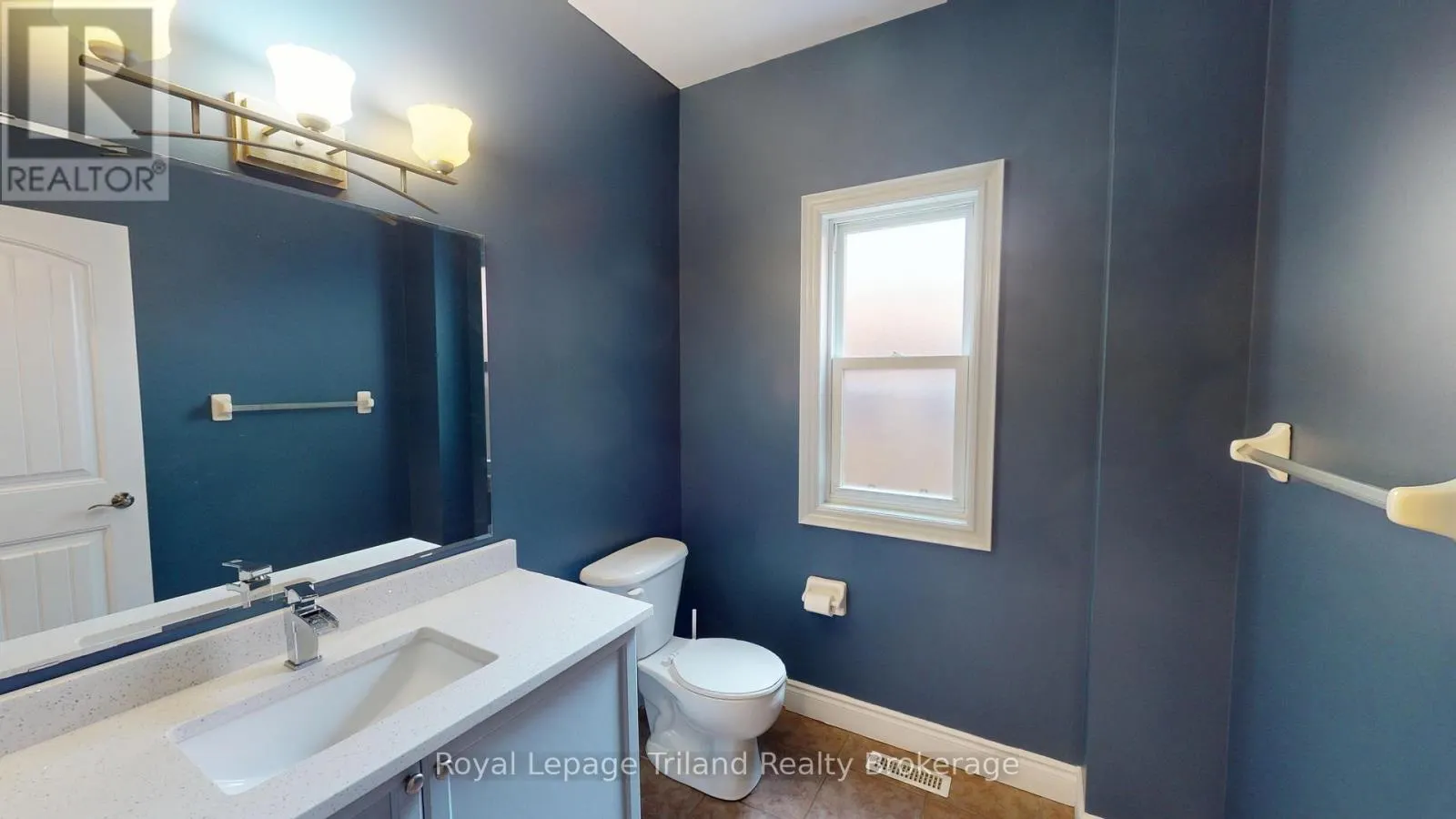 107 FORESTWAY TRAIL