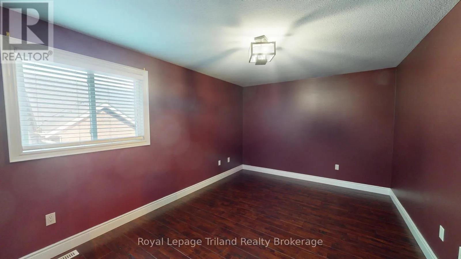 107 FORESTWAY TRAIL