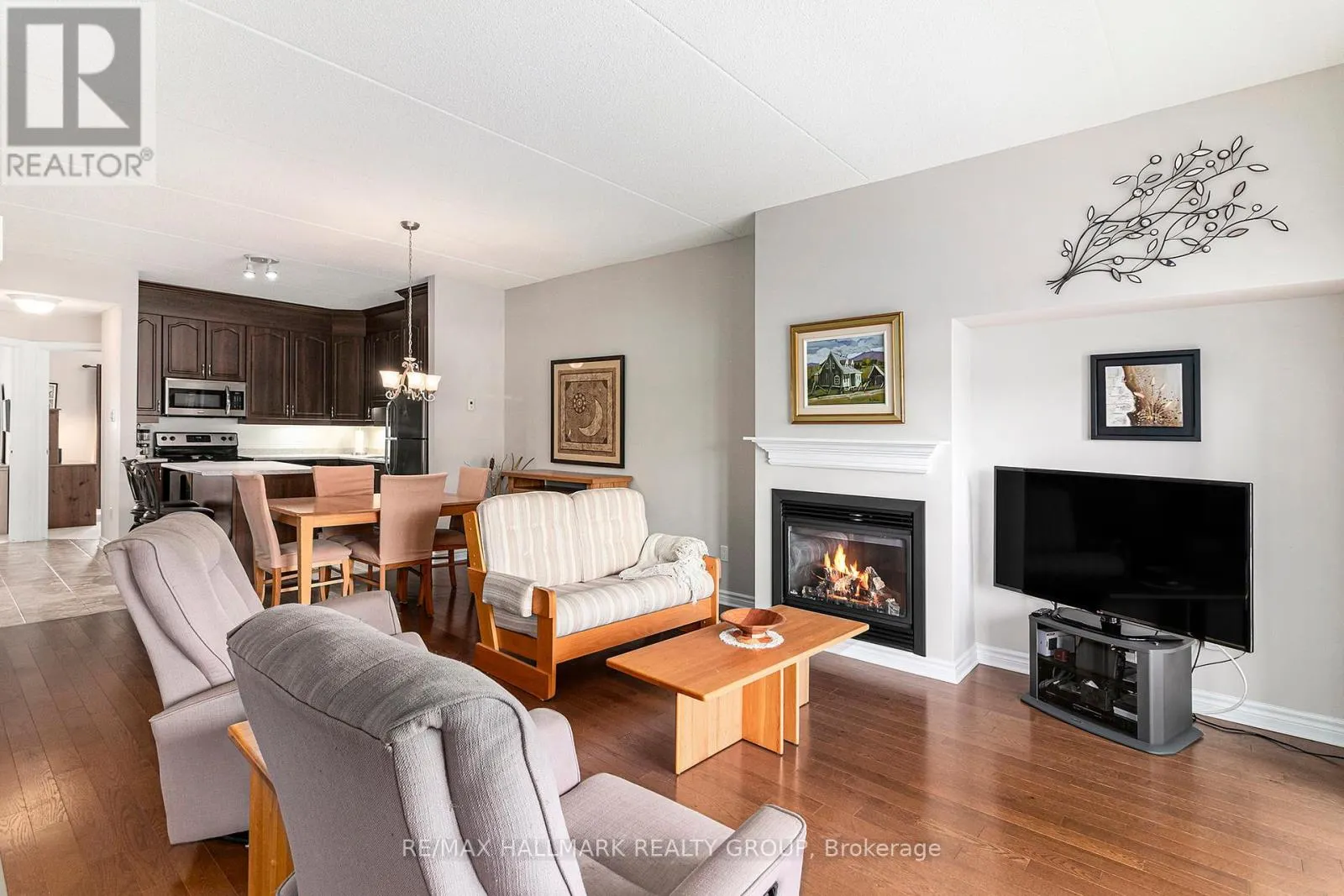 404 - 201 ELIOT DRIVE