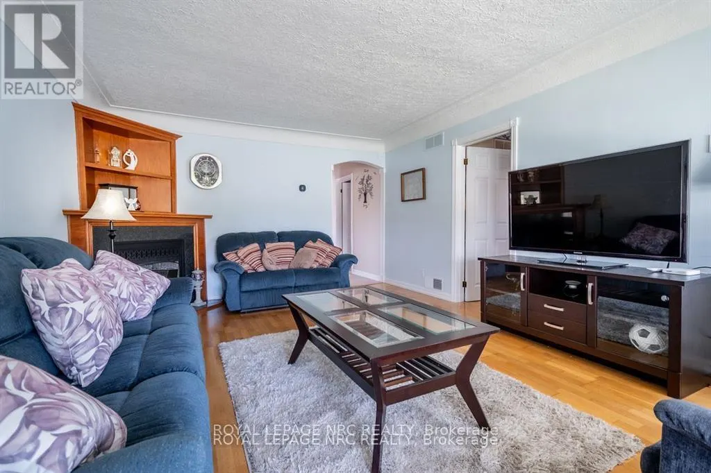 15 KILGOUR AVENUE
