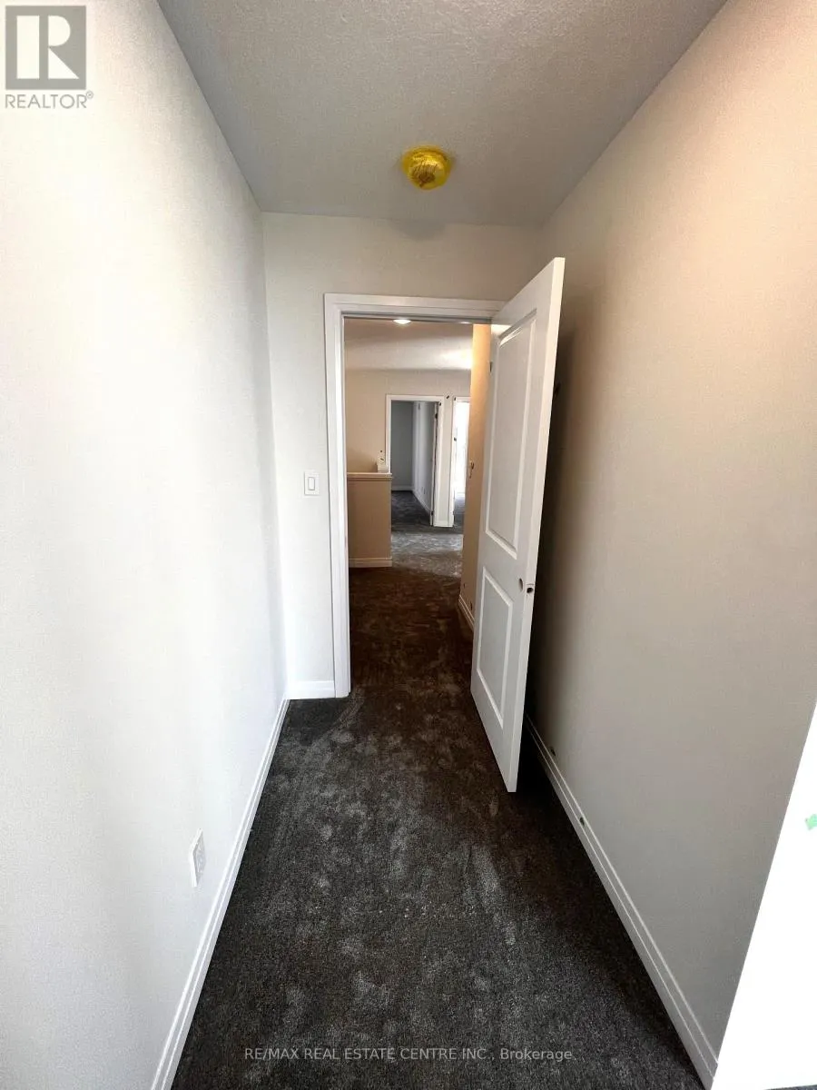 F001 - 261 WOODBINE AVENUE
