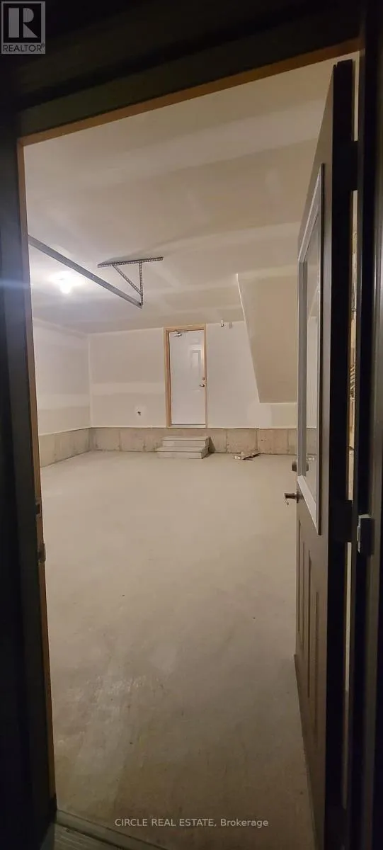 21 LILAC LANE
