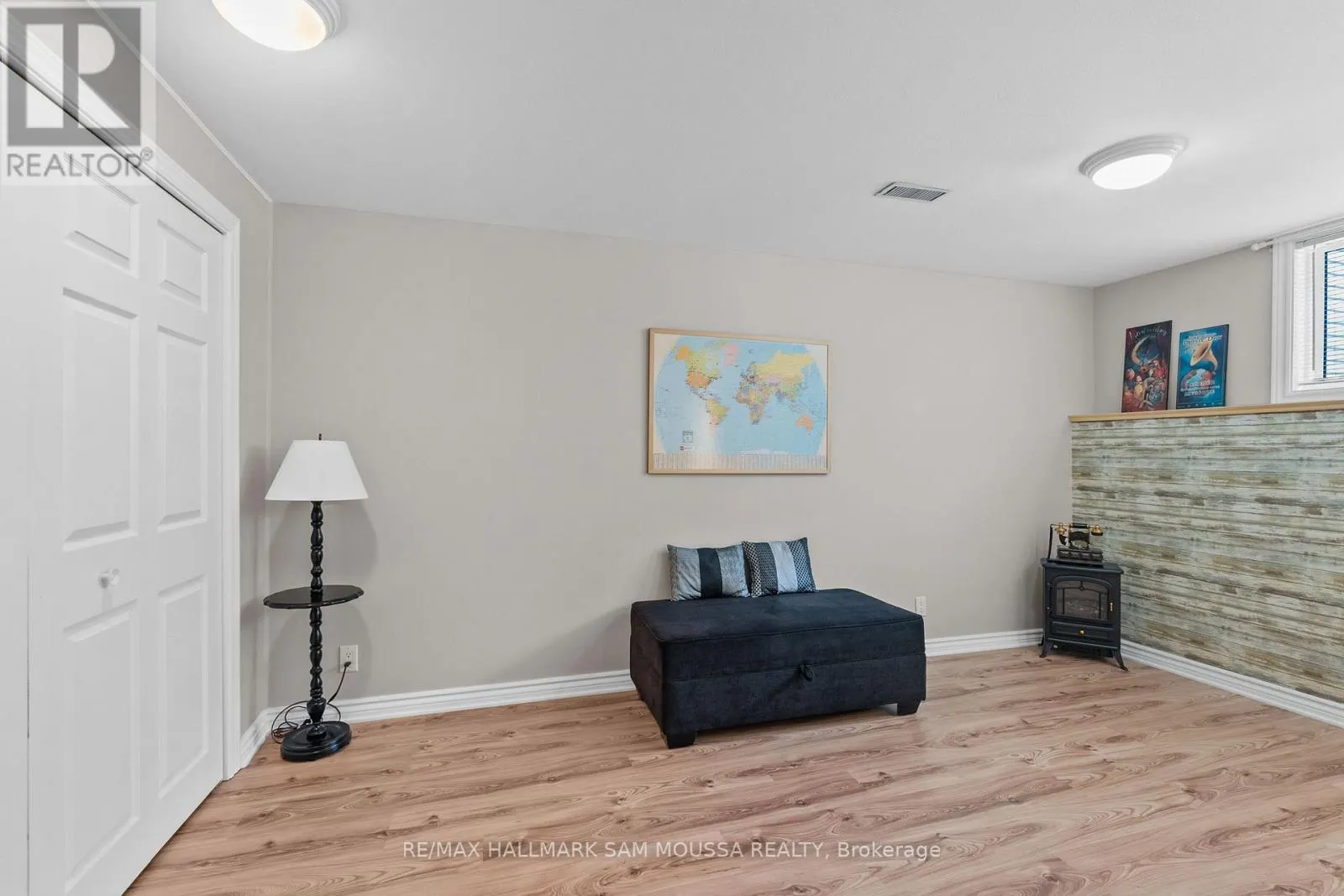 763 HANCOCK CRESCENT
