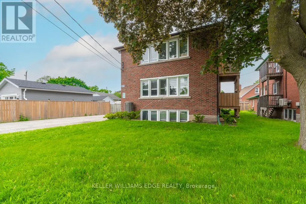 1 - 225 BRUCE STREET