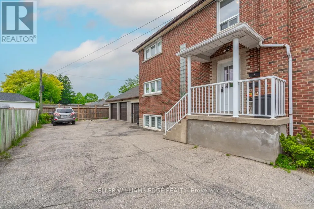 1 - 225 BRUCE STREET