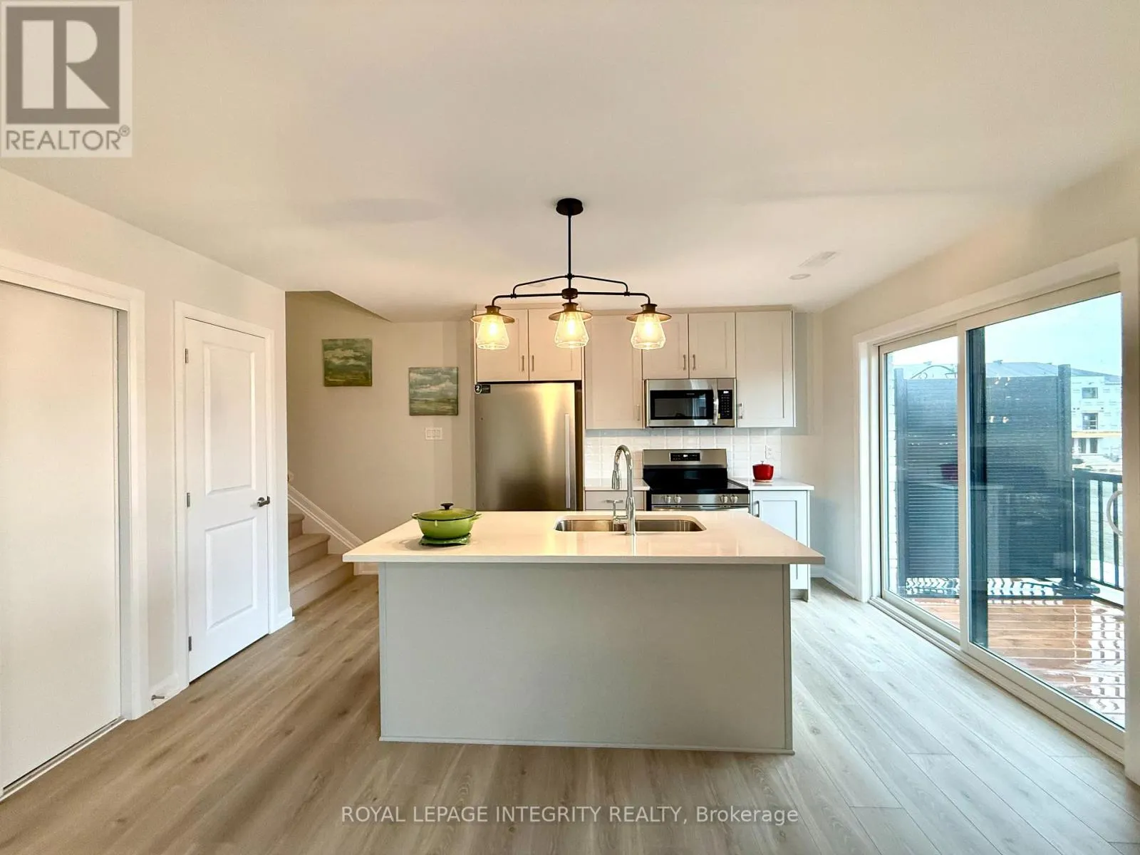 727 ARCADIAN PRIVATE