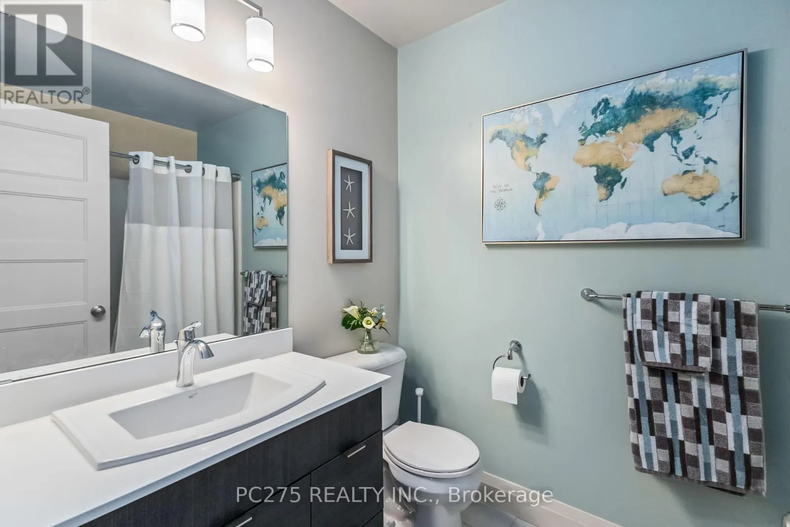 15 - 1040 CORONATION DRIVE, #15