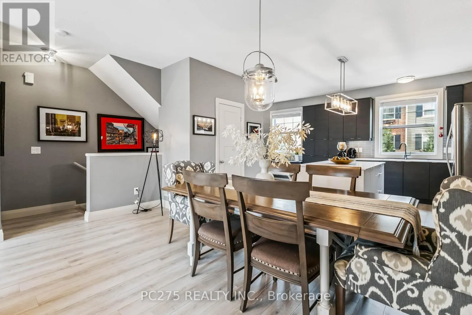 15 - 1040 CORONATION DRIVE, #15