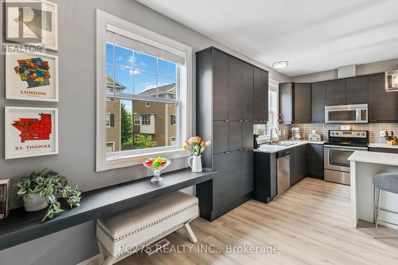 15 - 1040 CORONATION DRIVE, #15