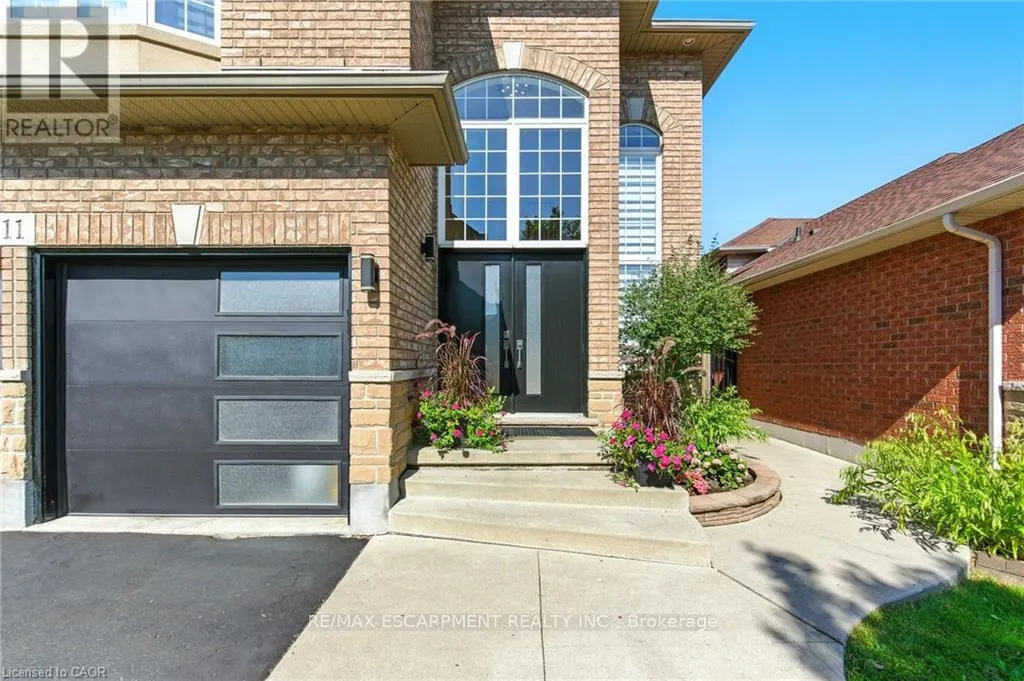 11 SILVERSPRING CRESCENT
