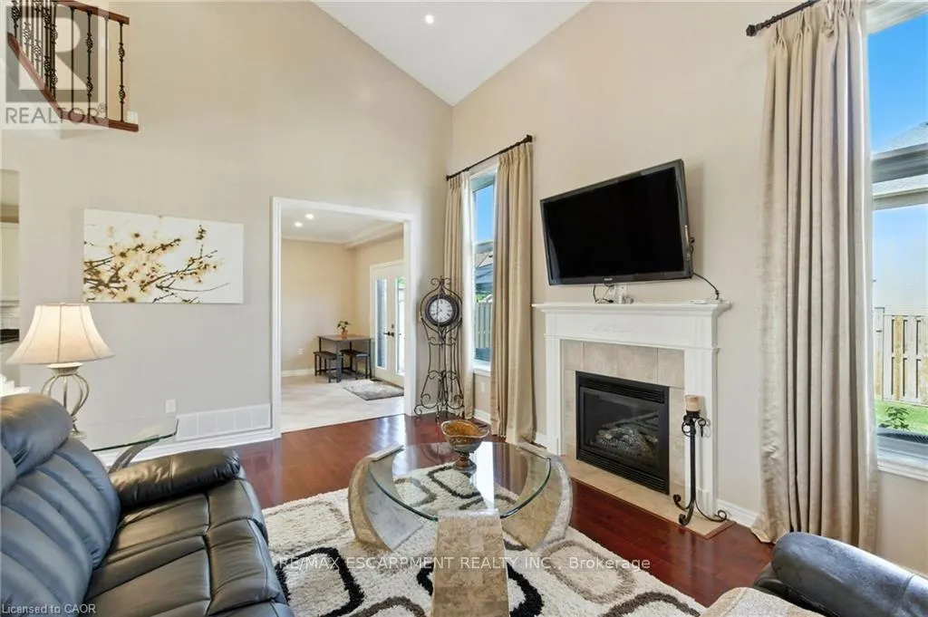 11 SILVERSPRING CRESCENT