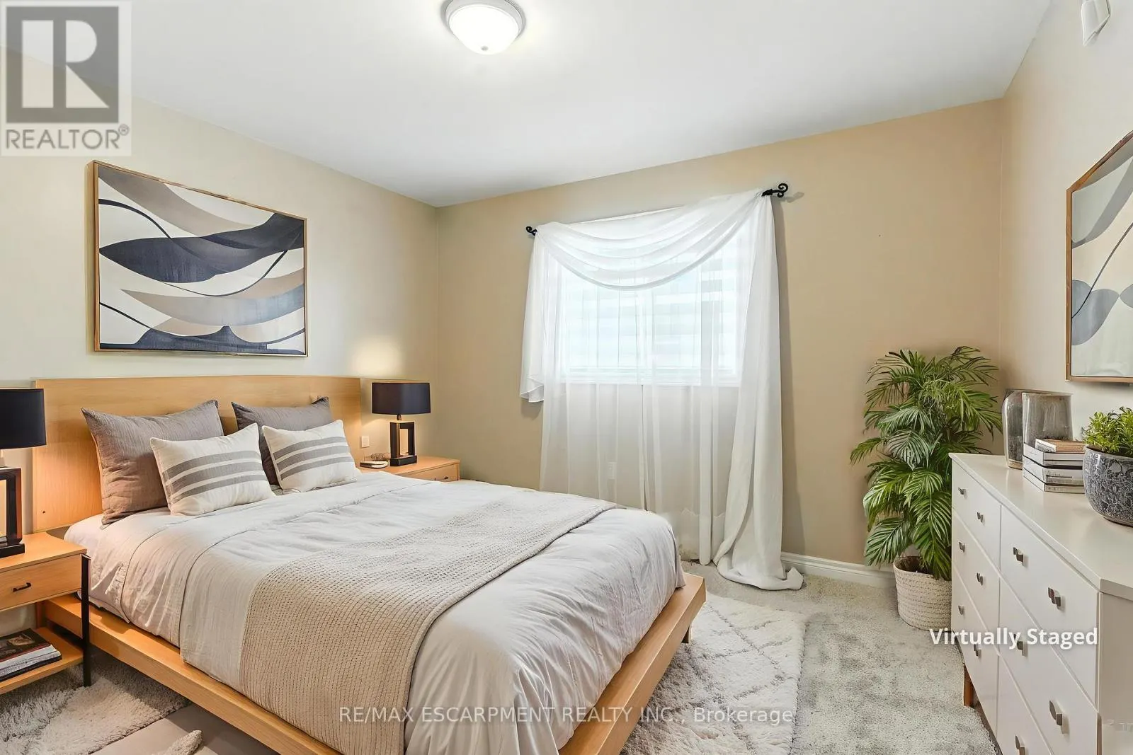 11 SILVERSPRING CRESCENT