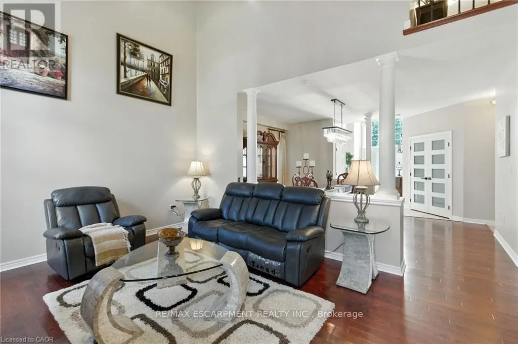 11 SILVERSPRING CRESCENT