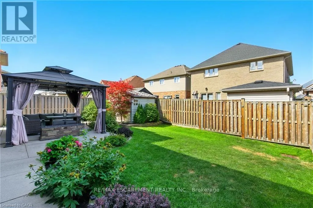 11 SILVERSPRING CRESCENT