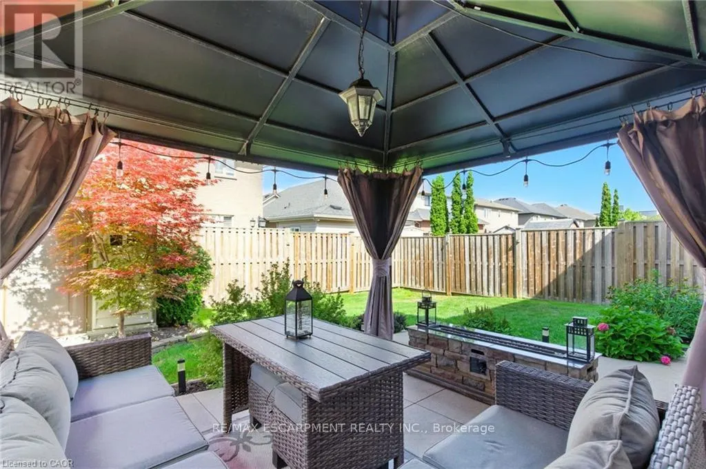 11 SILVERSPRING CRESCENT