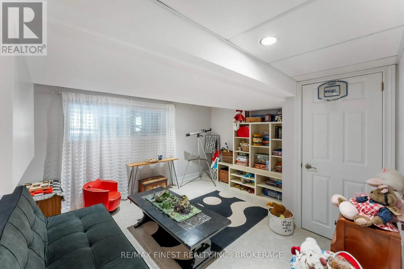 466 COLEBROOK ROAD