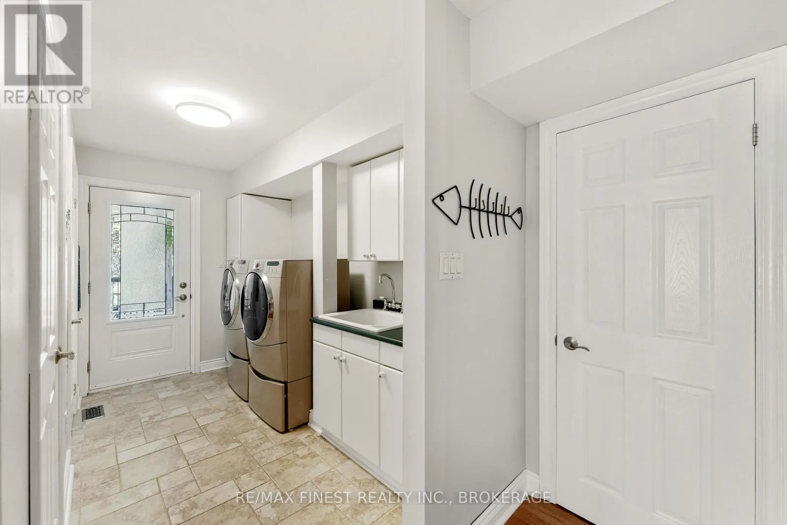 466 COLEBROOK ROAD