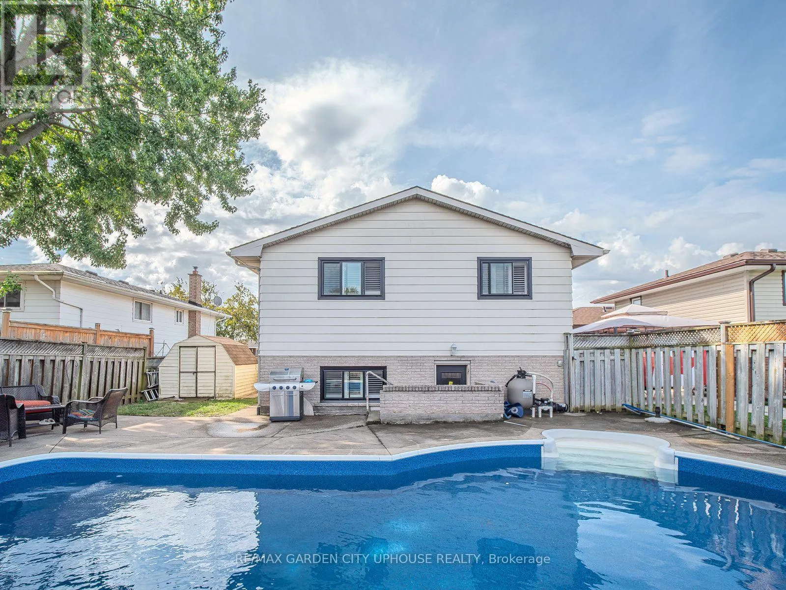 7722 RONNIE CRESCENT