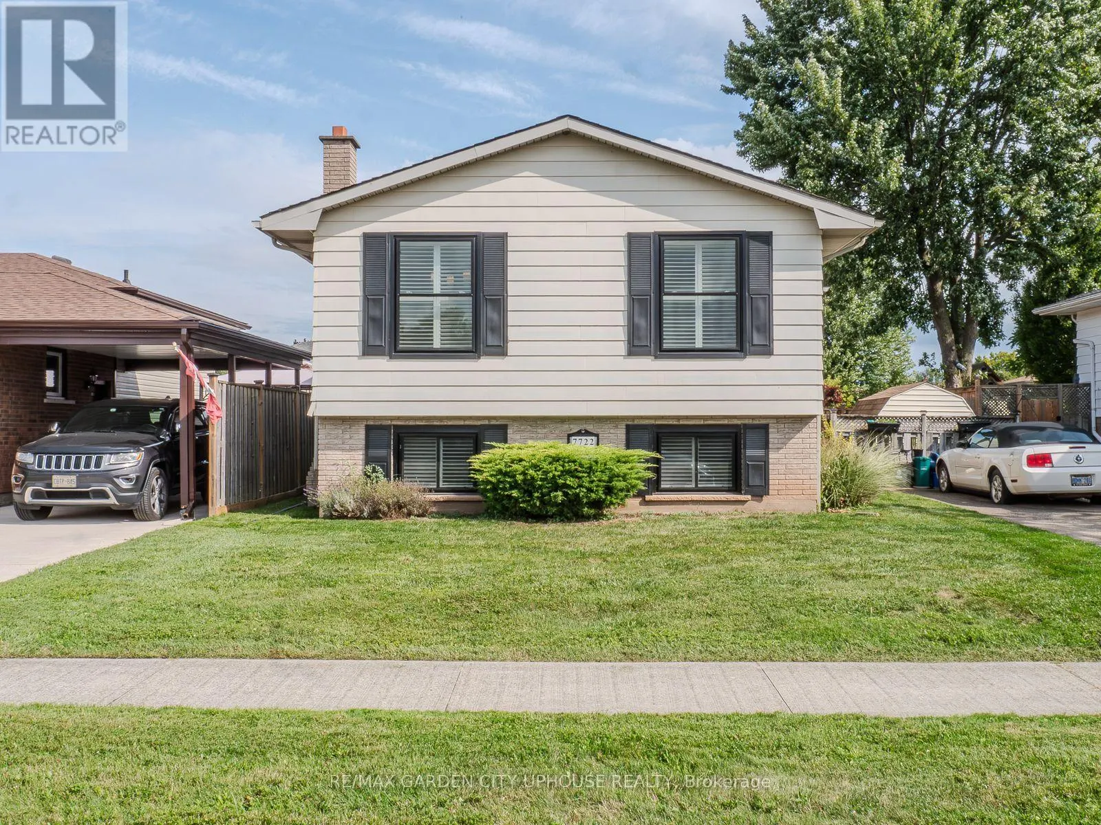 7722 RONNIE CRESCENT