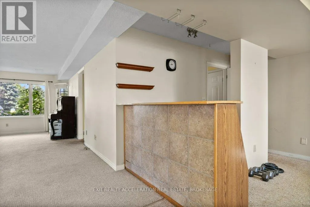 150 SHORELINE CRESCENT