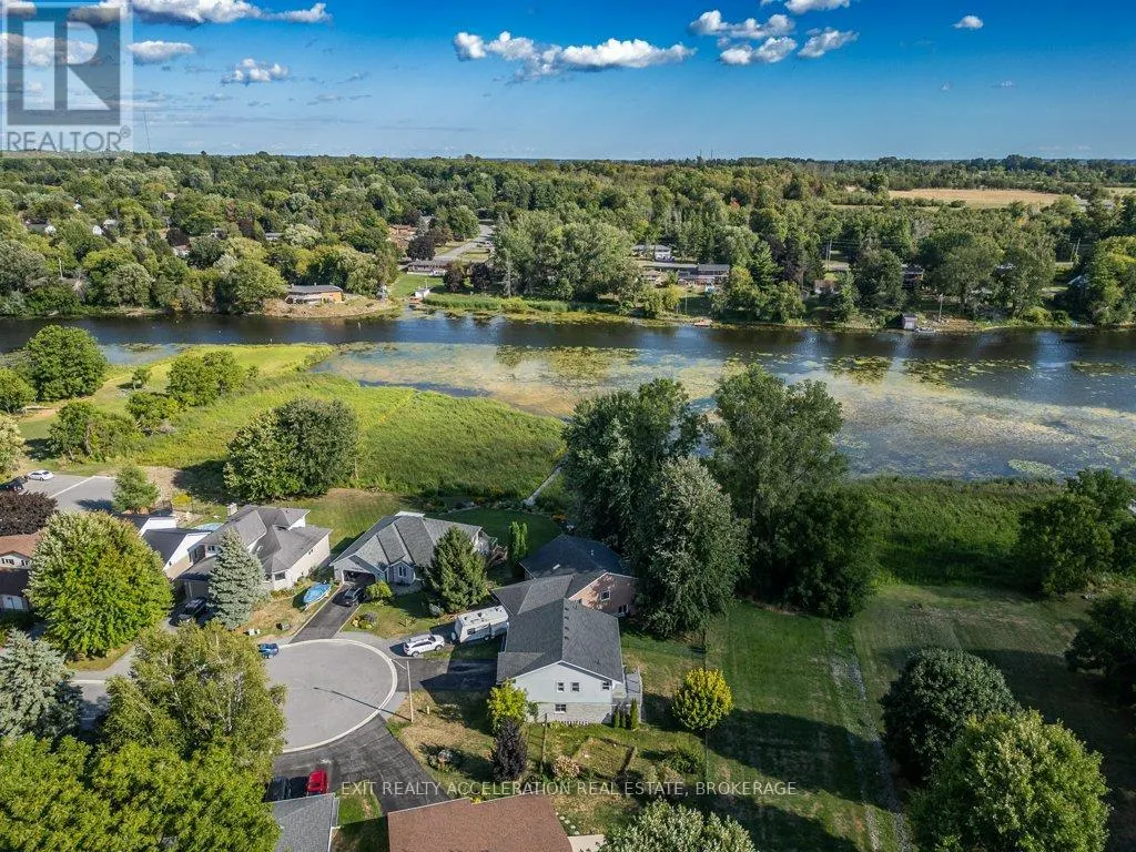 150 SHORELINE CRESCENT