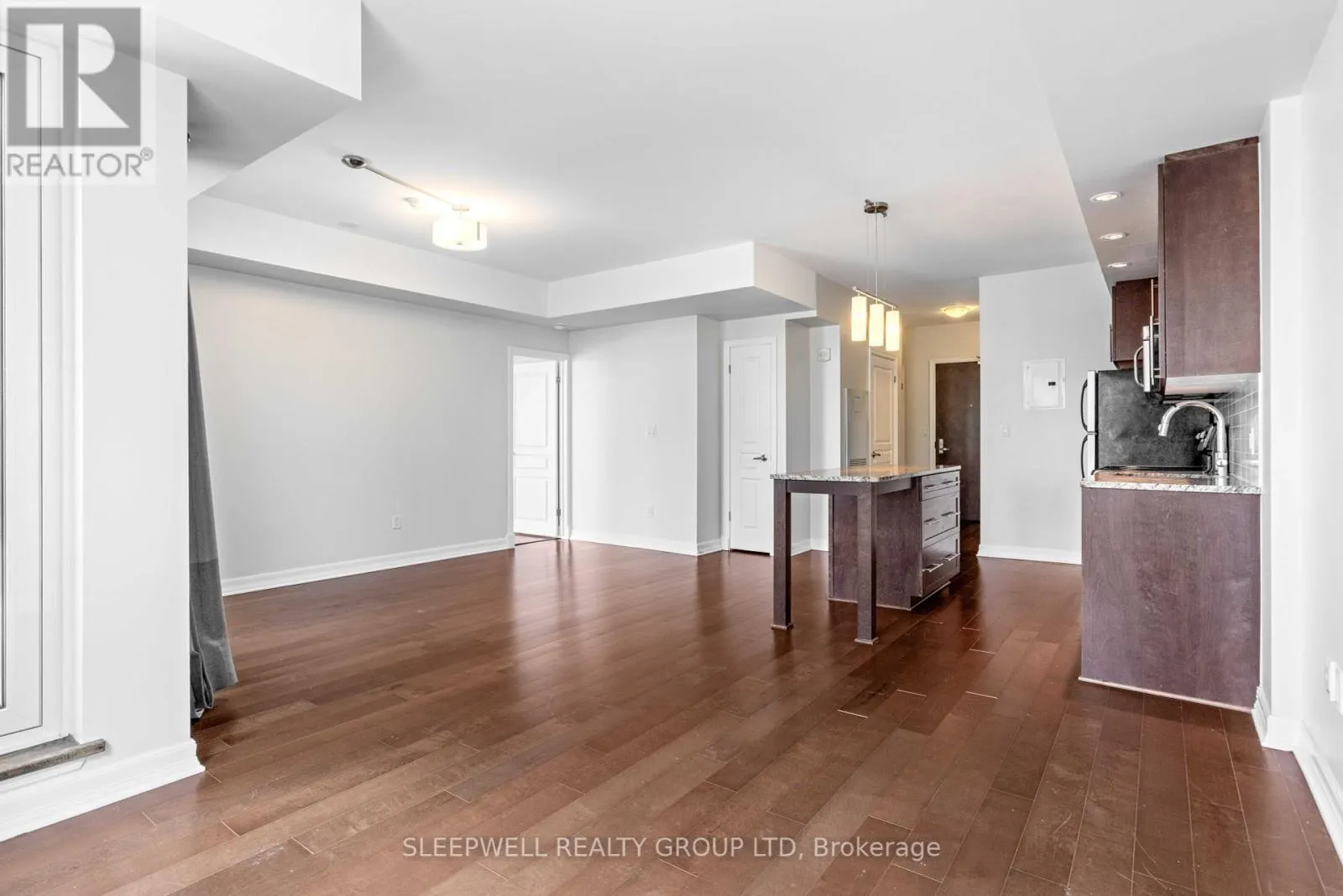 1212 - 238 BESSERER STREET