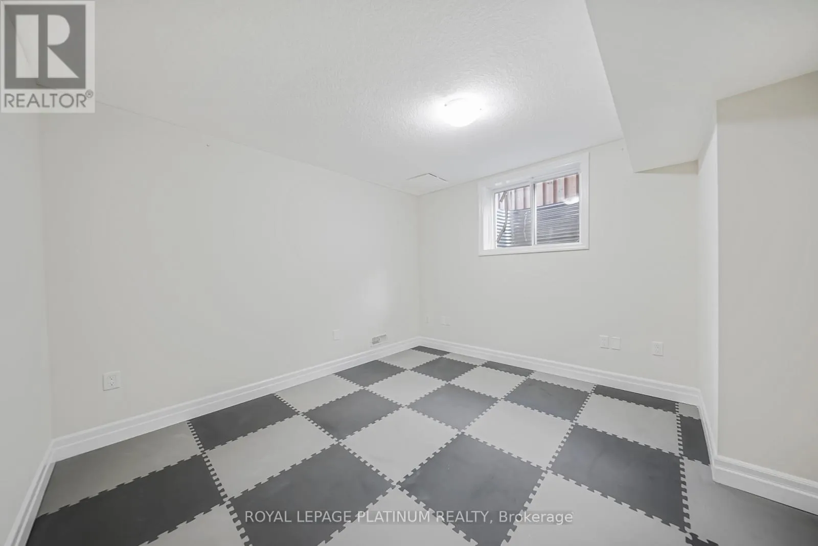 34 SAMUEL DRIVE