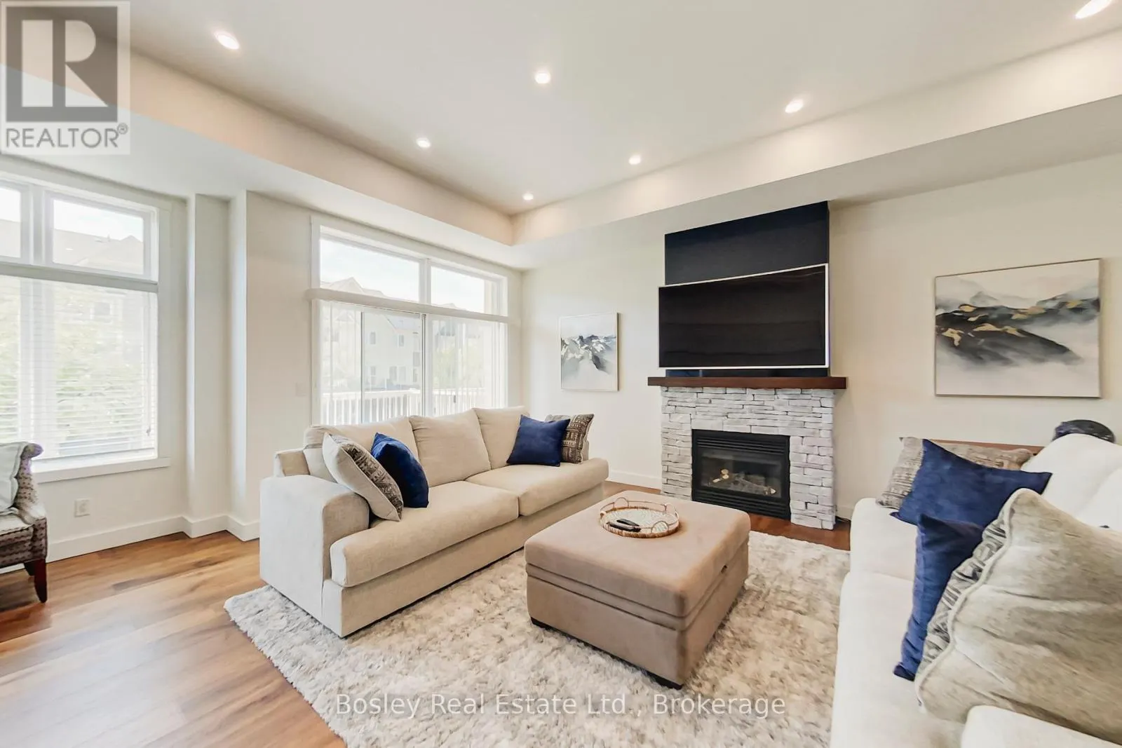 8 - 104 FARMGATE ROAD, #8