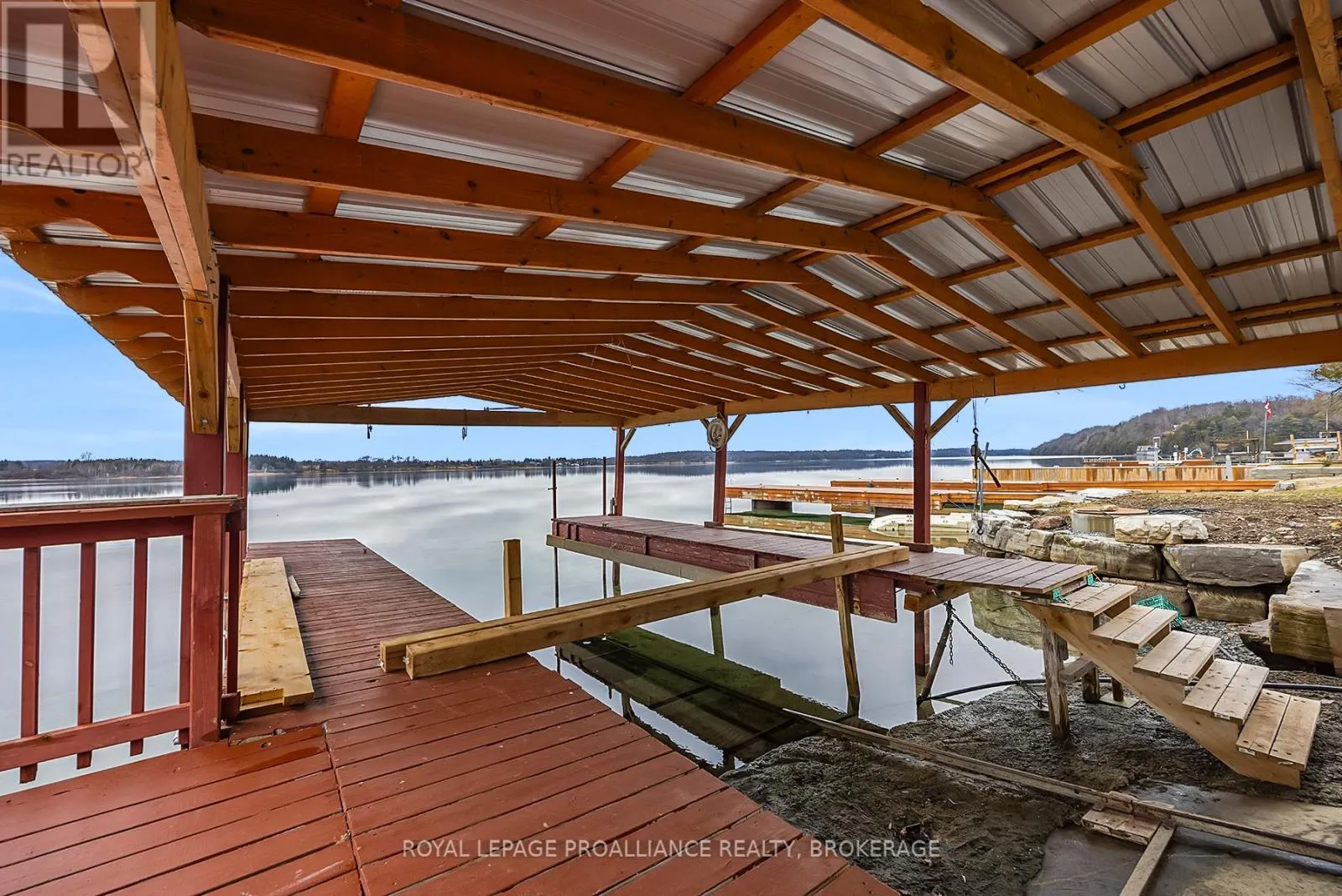 1 LEAVIS SHORES