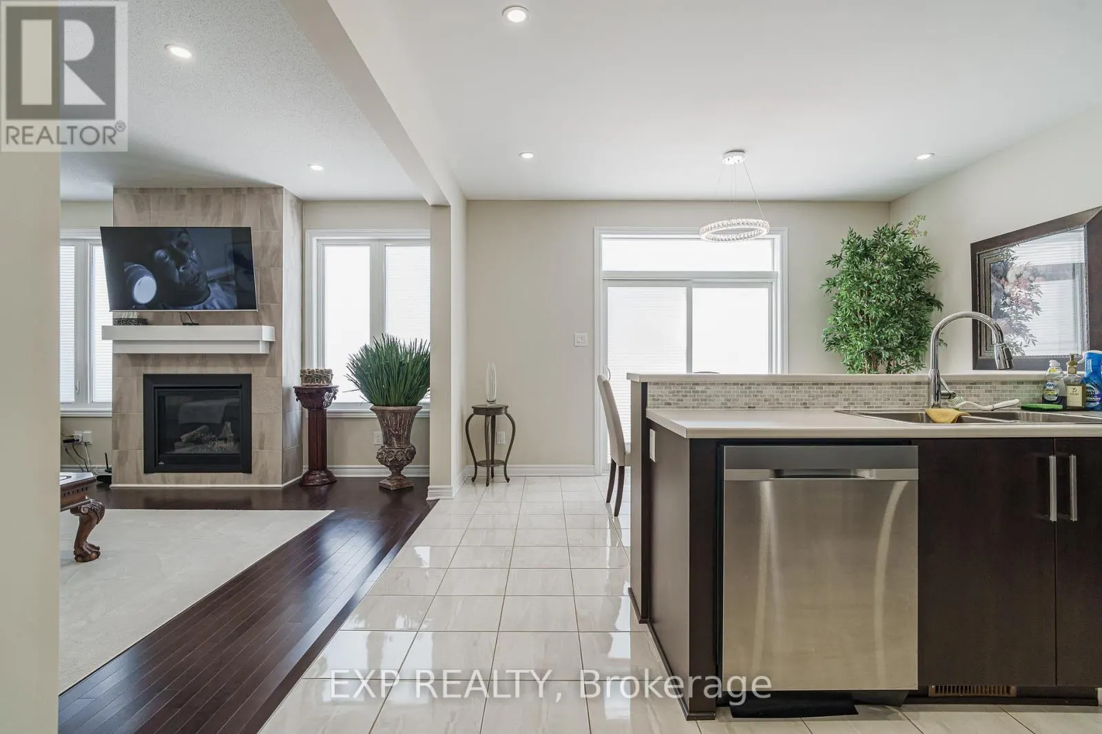 628 EAGLE CREST HEIGHTS
