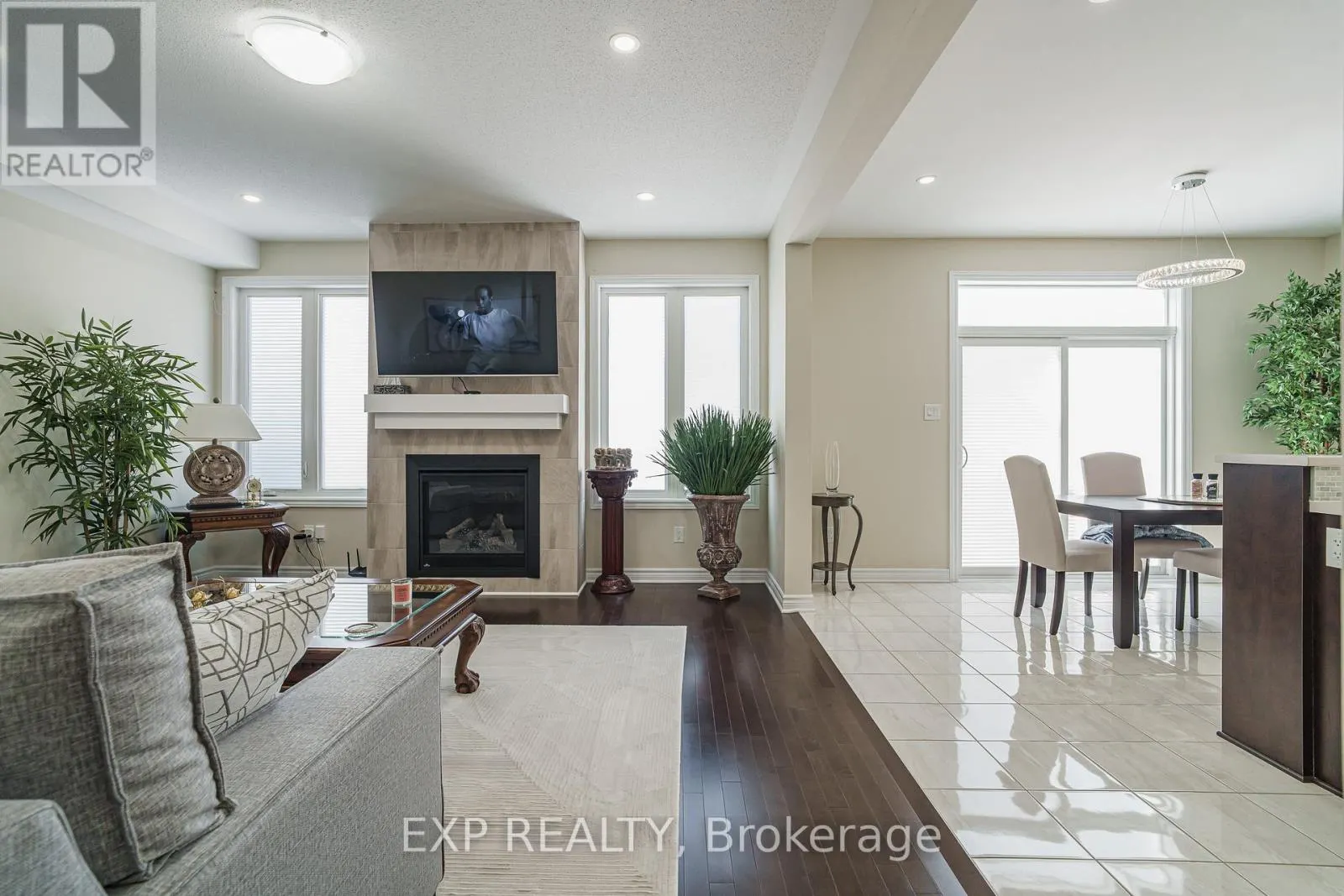 628 EAGLE CREST HEIGHTS